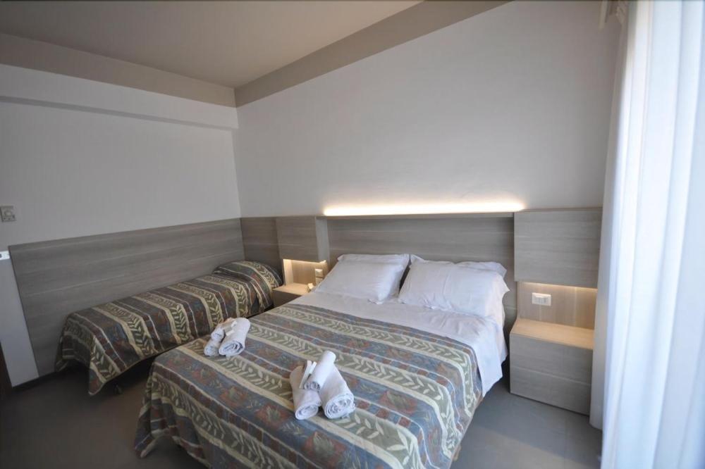 Hotel Alhambra Rimini Exteriér fotografie